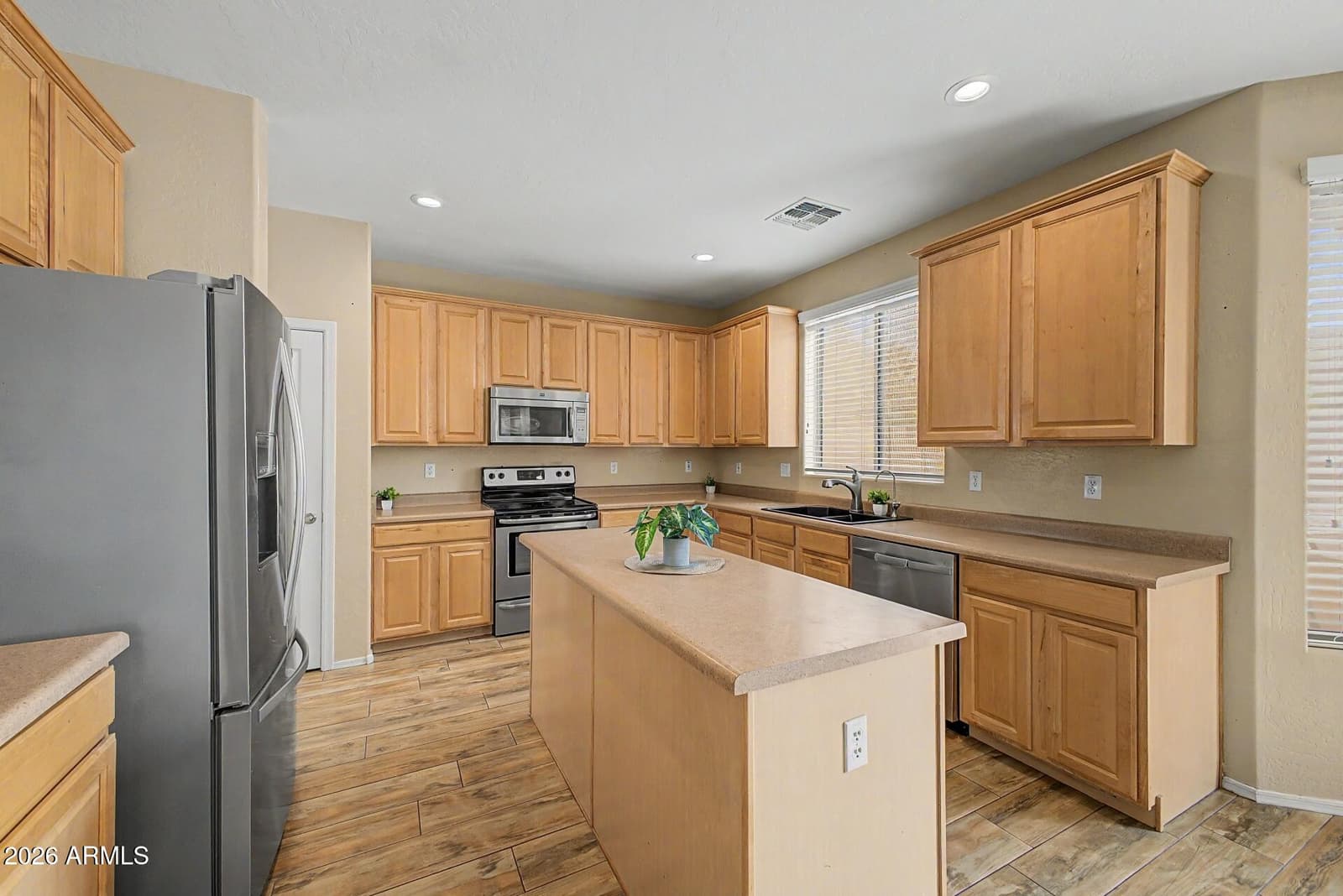 31292 N SADDLEBAG Lane, San Tan Valley, AZ 85143 — photo 24 of 67