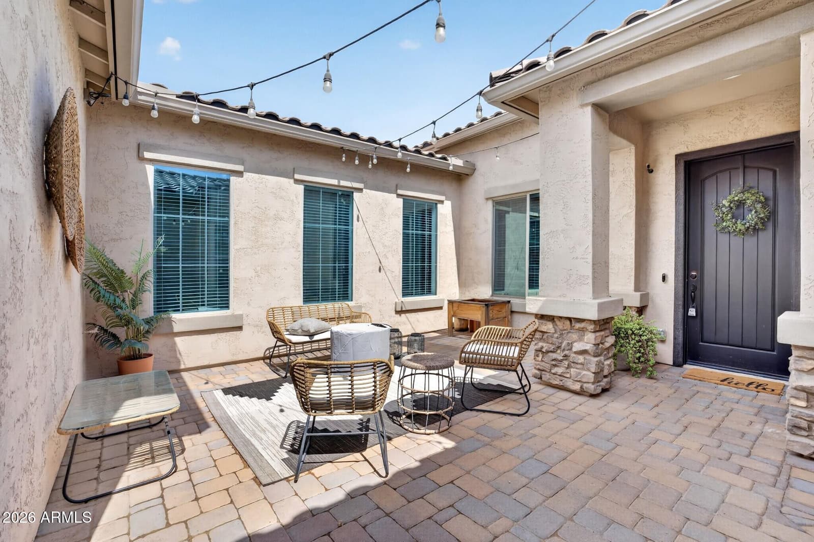 992 E PARKVIEW Drive, Gilbert, AZ 85295 — photo 12 of 67