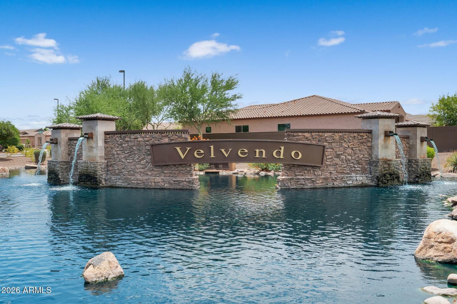 992 E PARKVIEW Drive, Gilbert, AZ 85295 — photo 52 of 67