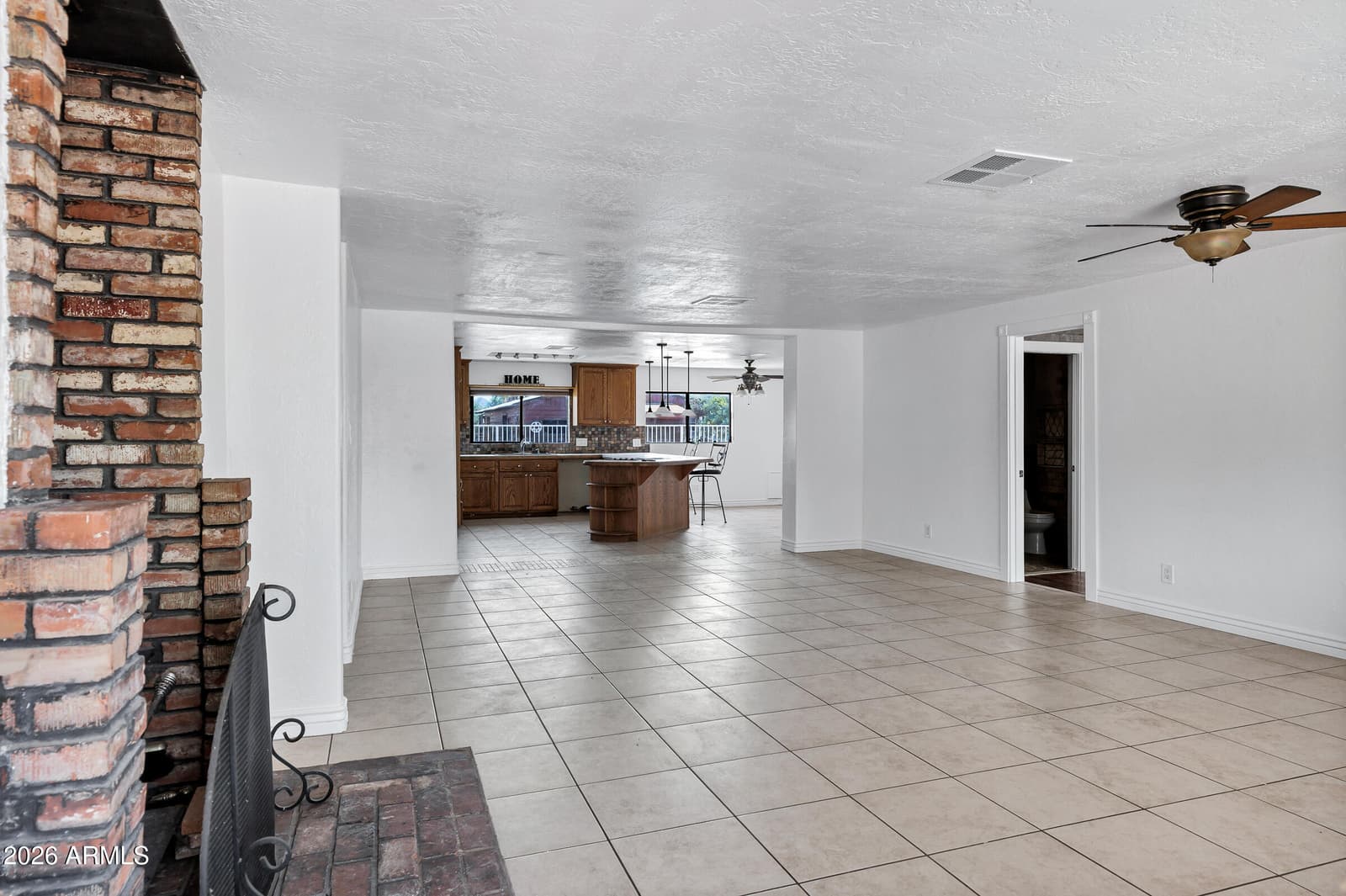 3235 E Sunnyside Lane, Phoenix, AZ 85032 — photo 3 of 34