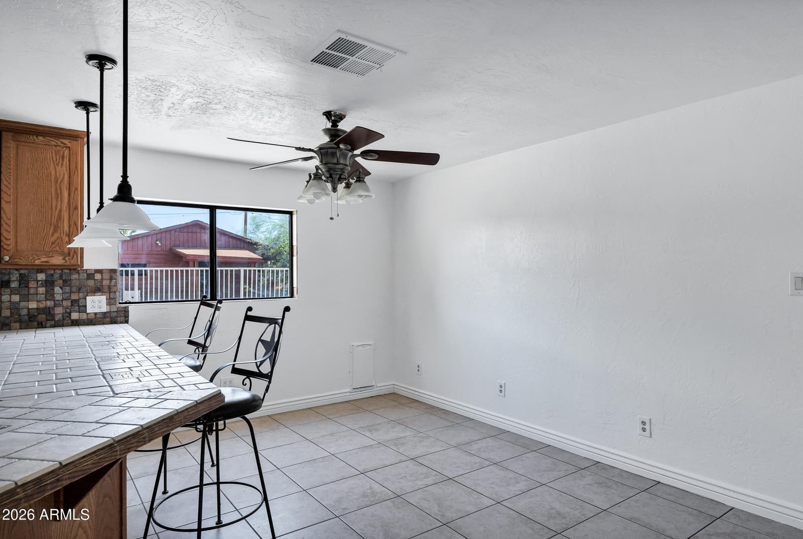 3235 E Sunnyside Lane, Phoenix, AZ 85032 — photo 9 of 34