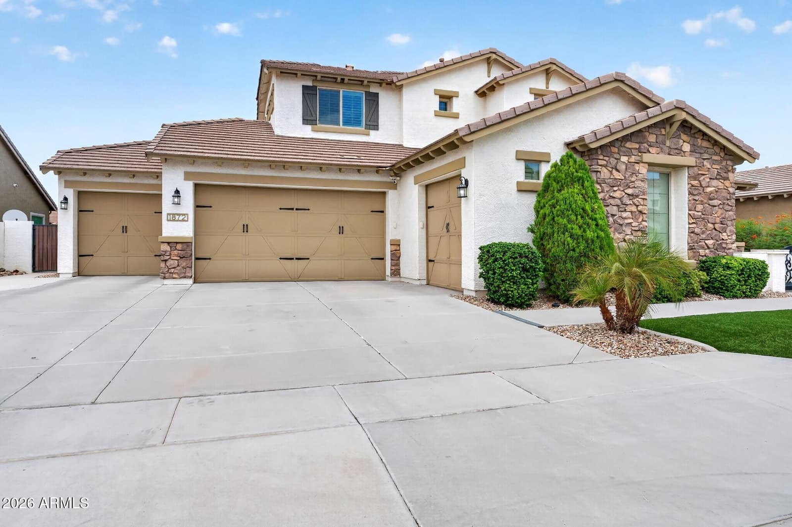 1872 W SWAN Drive, Chandler, AZ 85286 — photo 2 of 54
