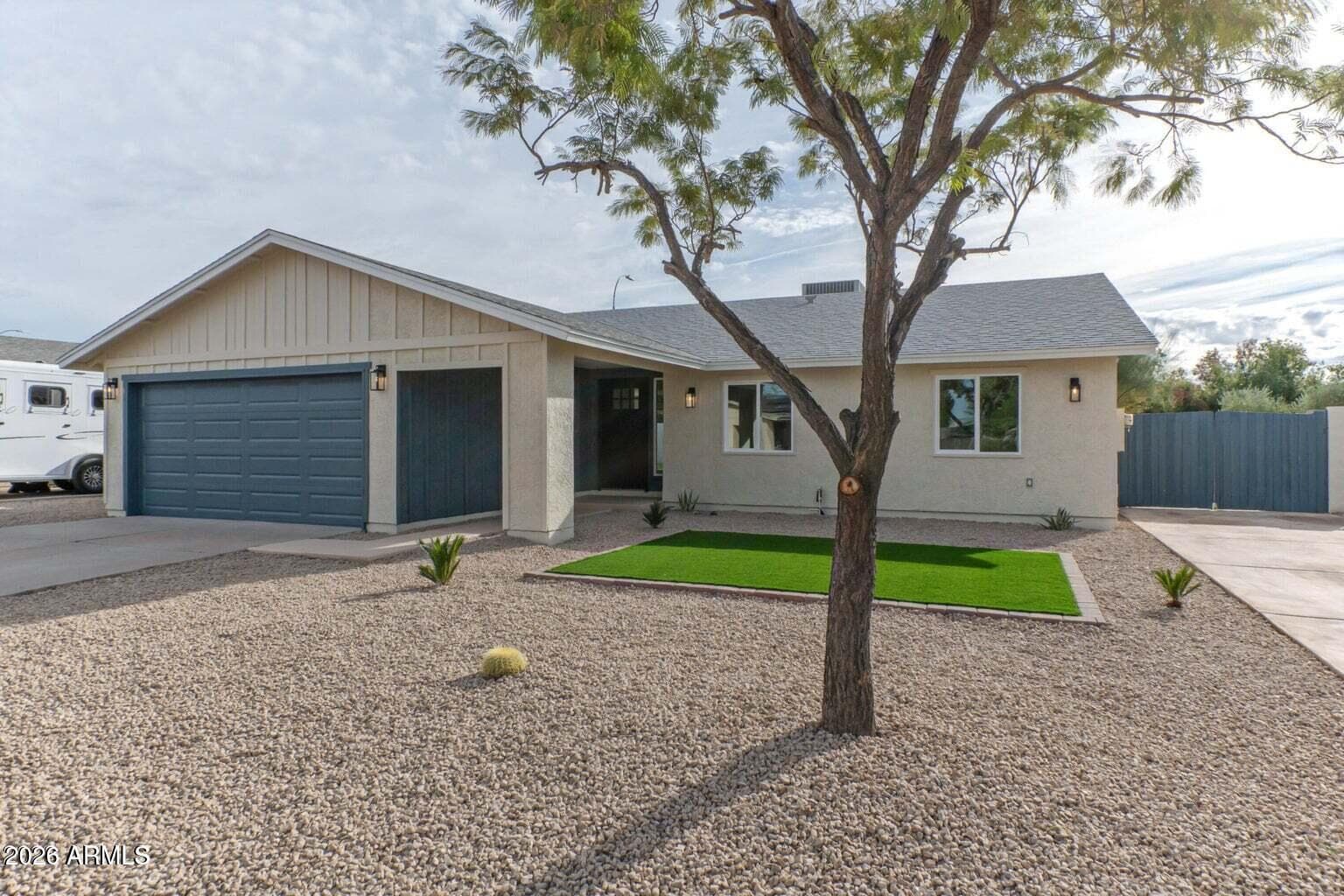 541 W MYRNA Lane, Chandler, AZ 85225 — photo 1 of 20