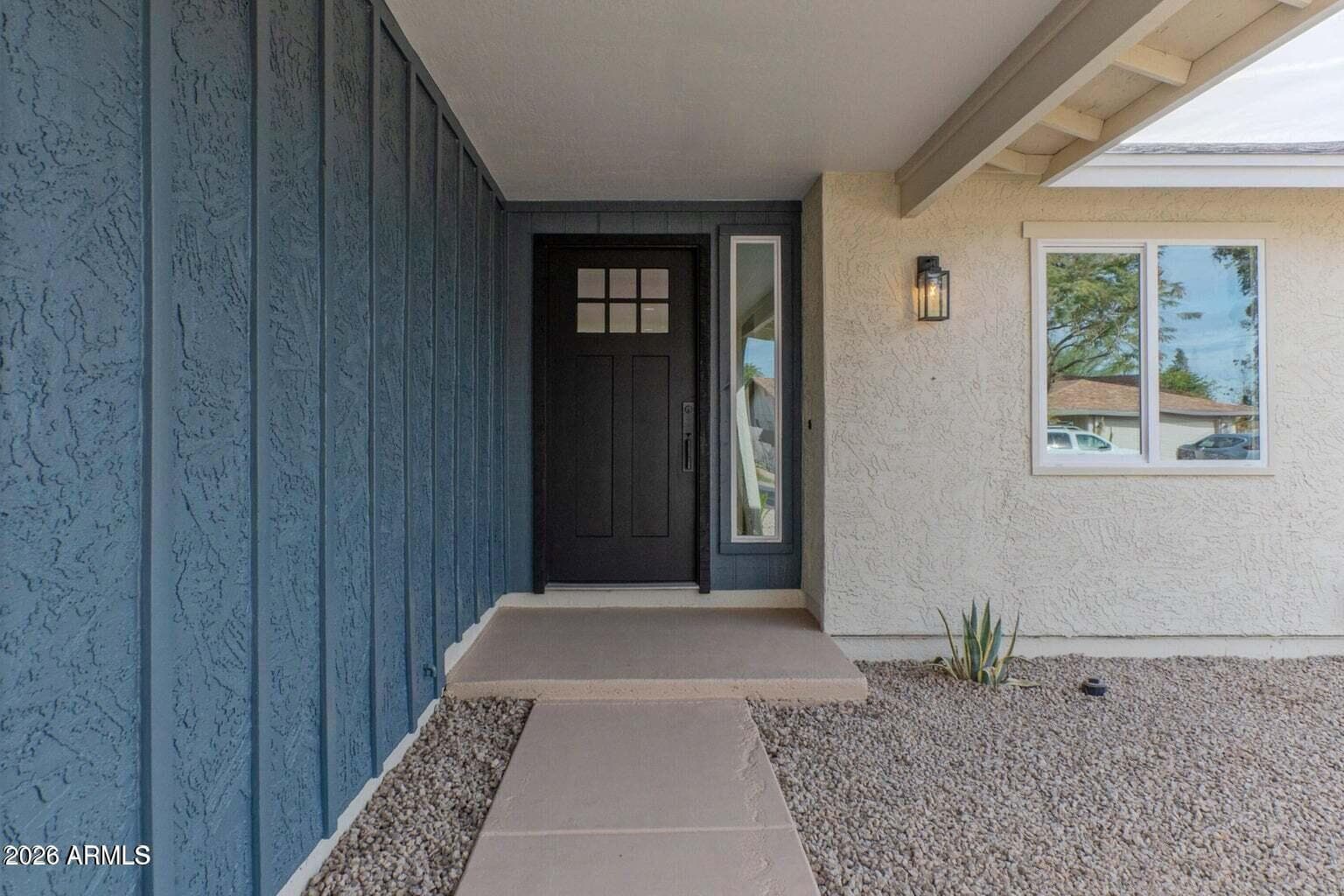 541 W MYRNA Lane, Chandler, AZ 85225 — photo 2 of 20