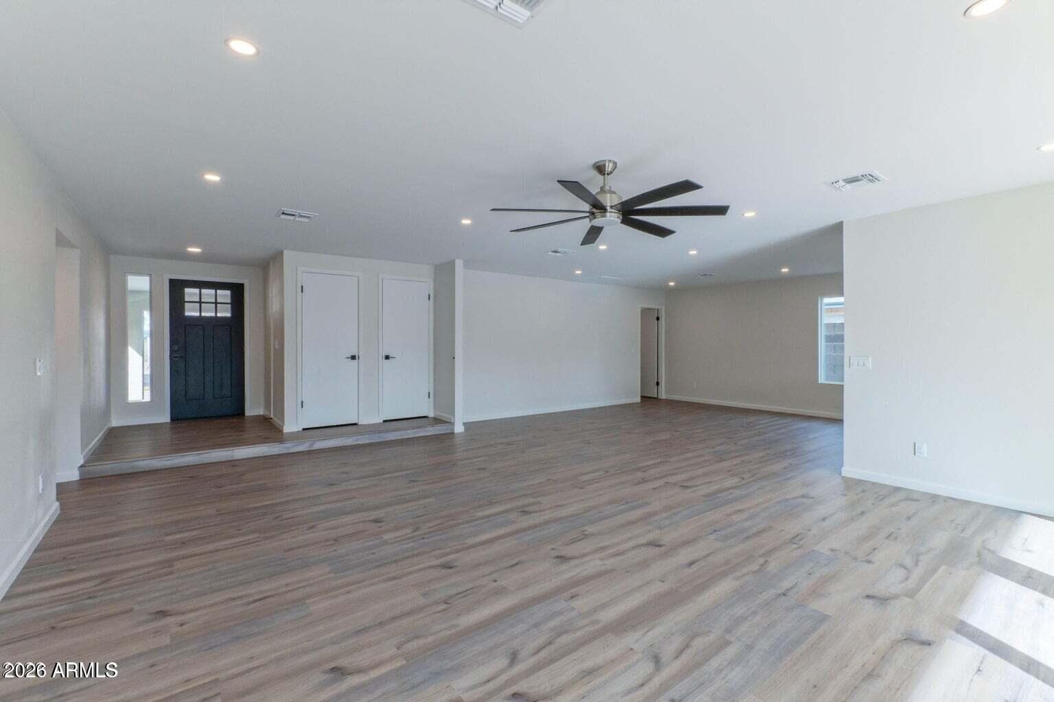 541 W MYRNA Lane, Chandler, AZ 85225 — photo 4 of 20