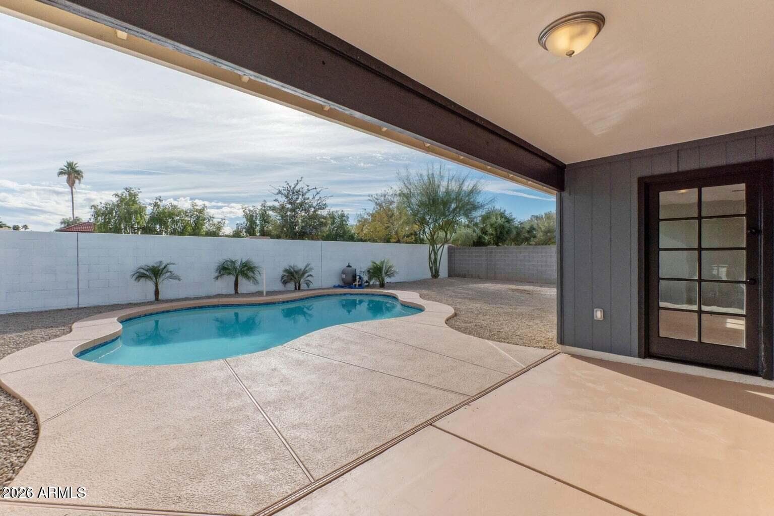 541 W MYRNA Lane, Chandler, AZ 85225 — photo 18 of 20