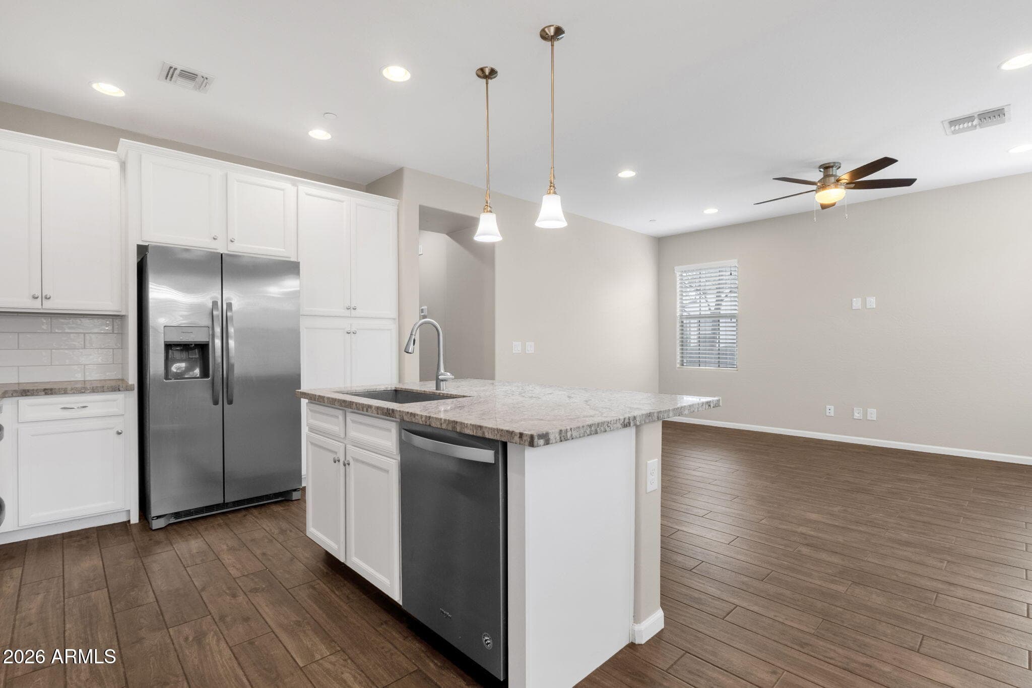 2477 W MARKET Place 34, Chandler, AZ 85248 — photo 10 of 57