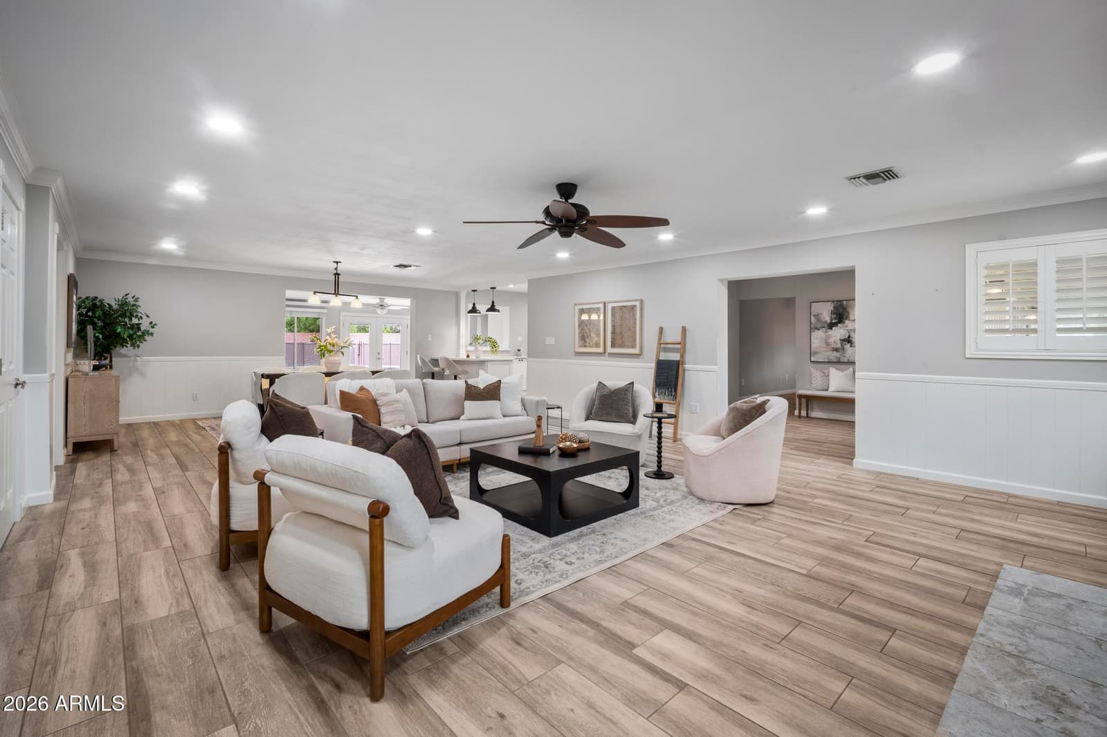 1542 W LOMA Lane, Phoenix, AZ 85021 — photo 10 of 45