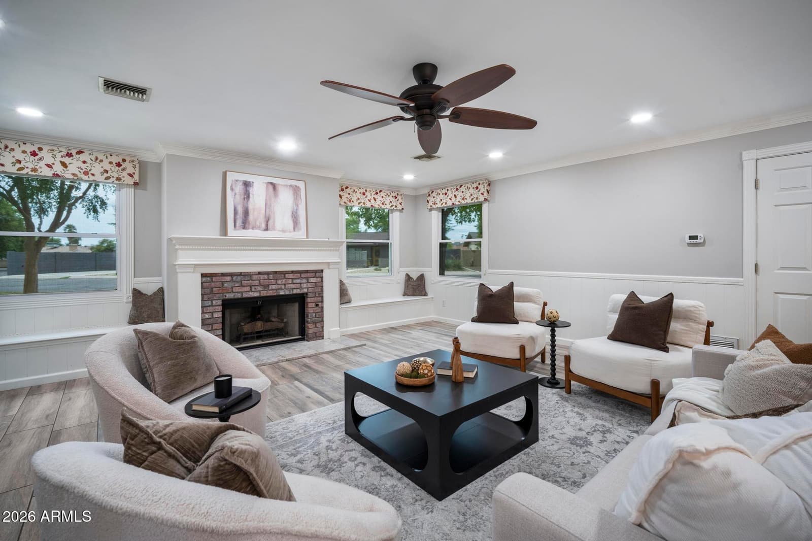 1542 W LOMA Lane, Phoenix, AZ 85021 — photo 11 of 45