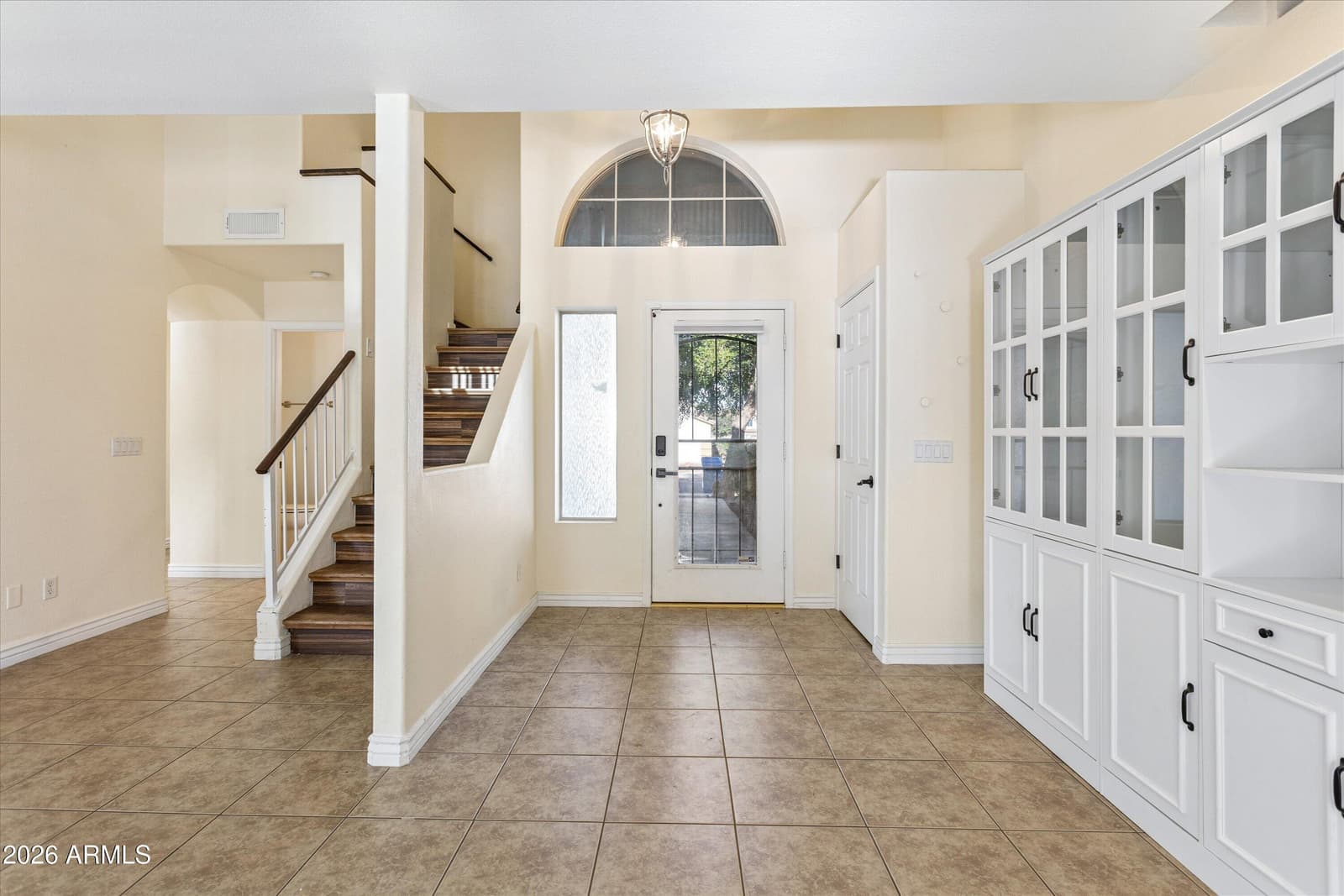 18100 N CATHERINE Drive, Surprise, AZ 85374 — photo 5 of 46