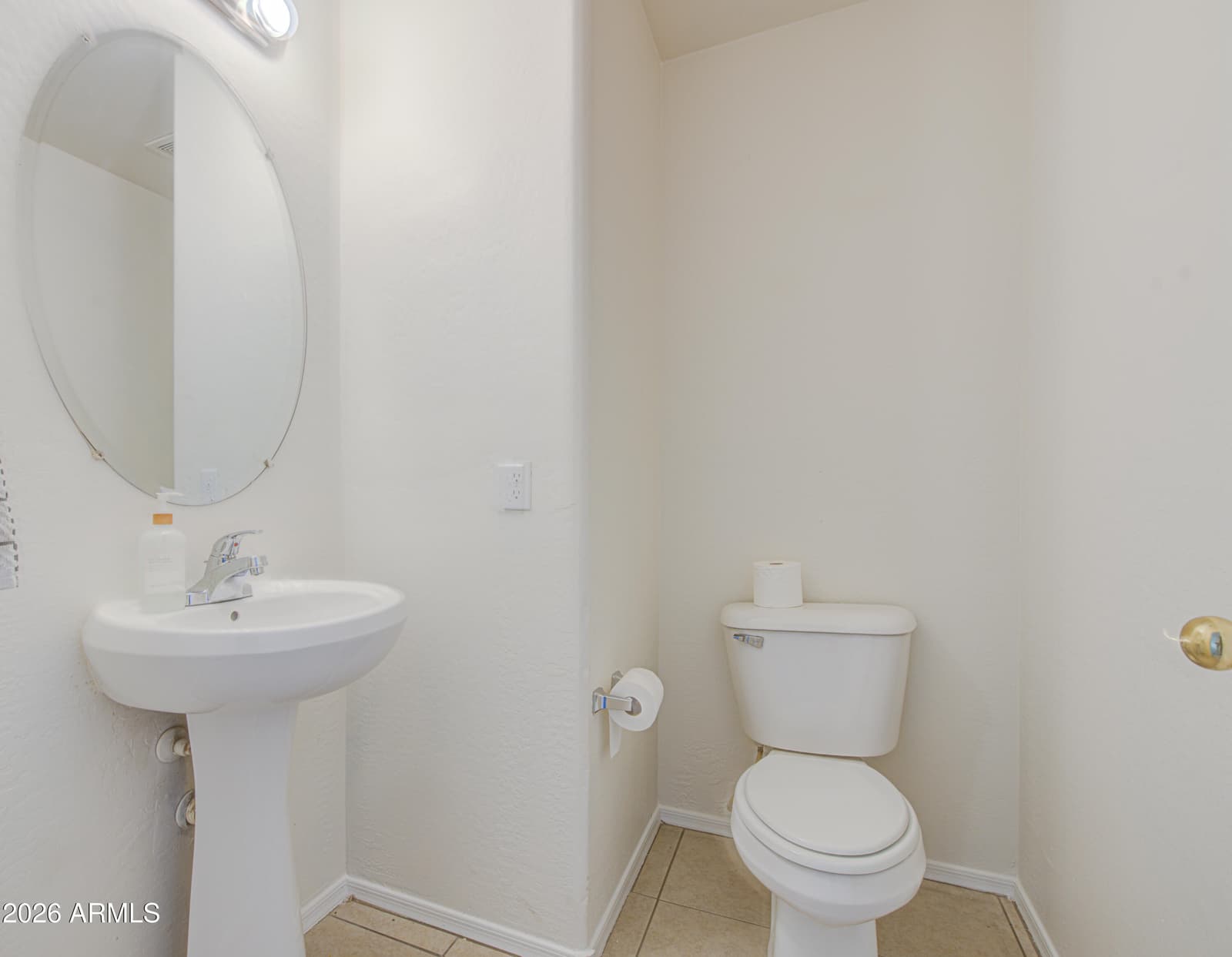 11217 W BRITTLEWOOD Drive, Phoenix, AZ 85037 — photo 5 of 27