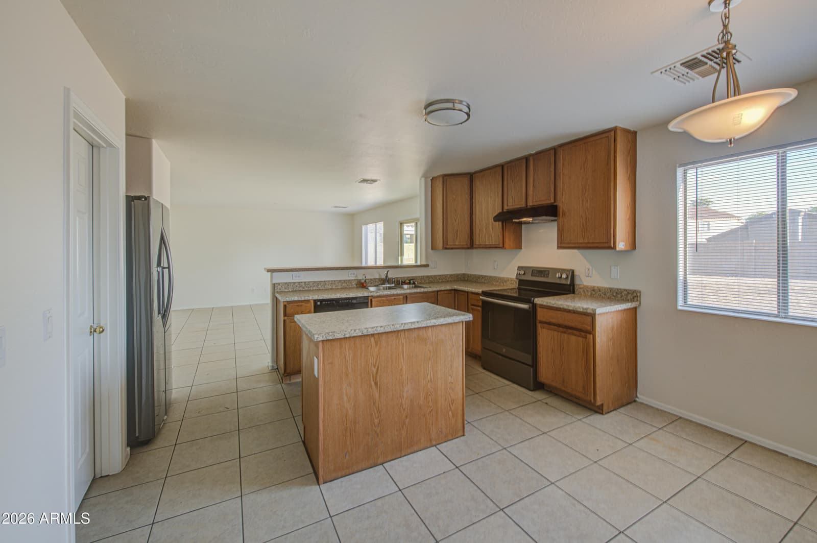 11217 W BRITTLEWOOD Drive, Phoenix, AZ 85037 — photo 11 of 27