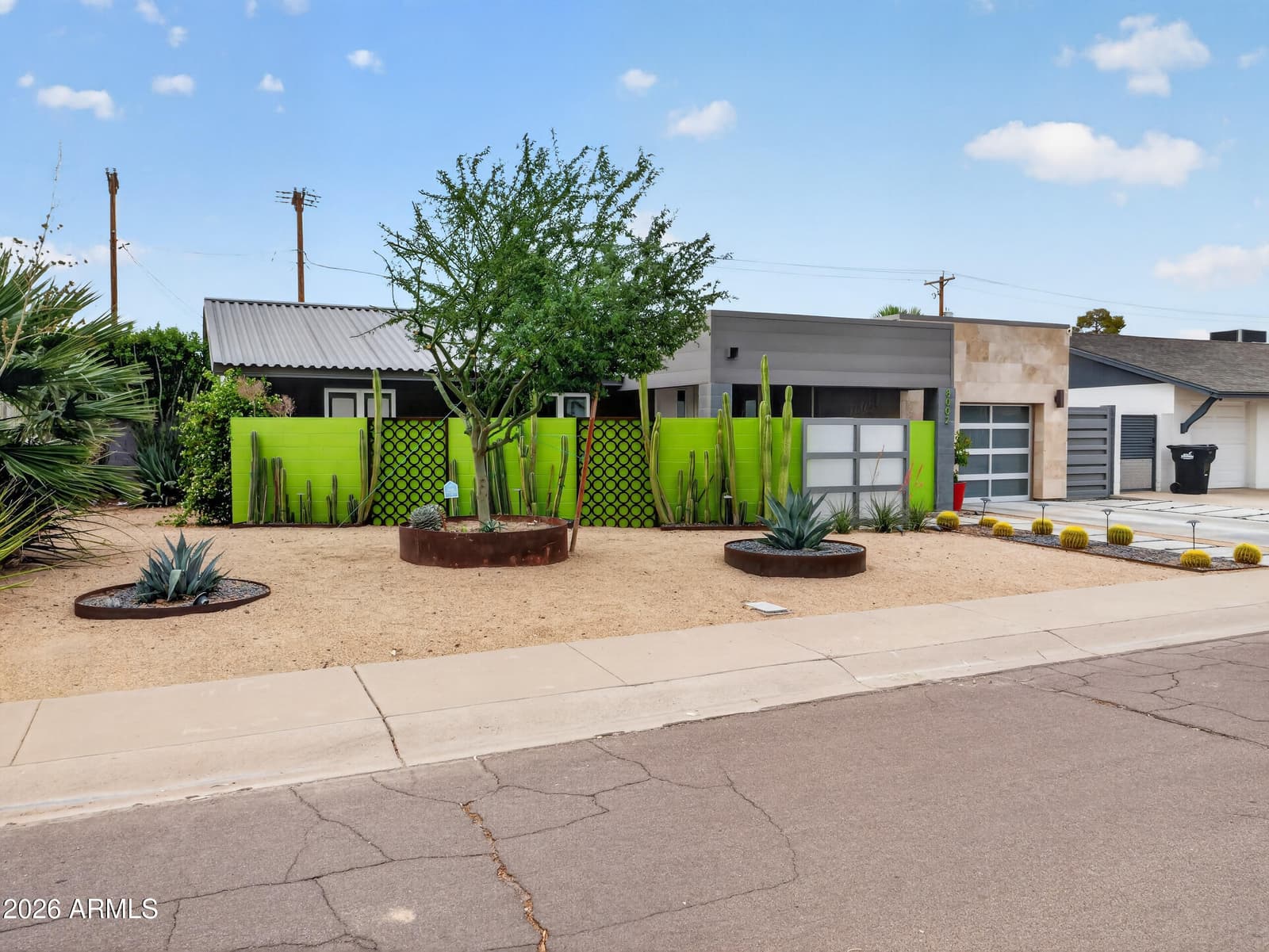8002 E HUBBELL Street, Scottsdale, AZ 85257 — photo 5 of 34