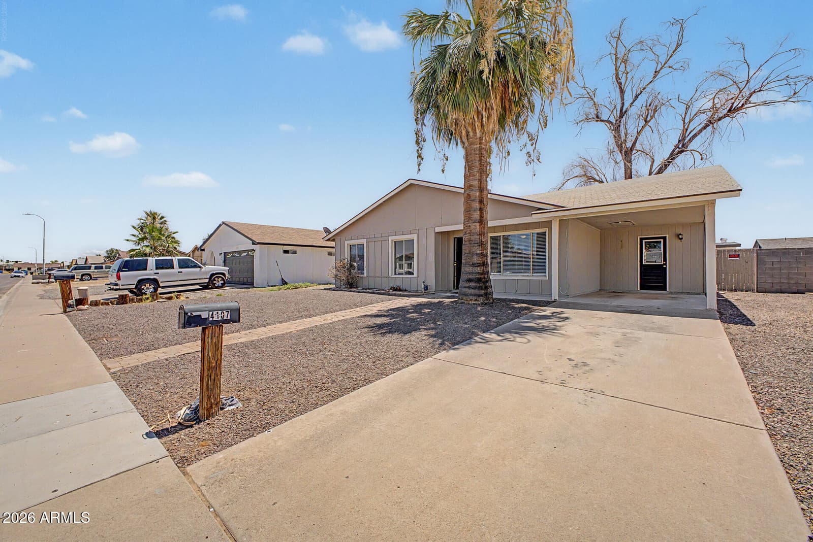 4107 E NANCY Lane, Phoenix, AZ 85042 — photo 3 of 28