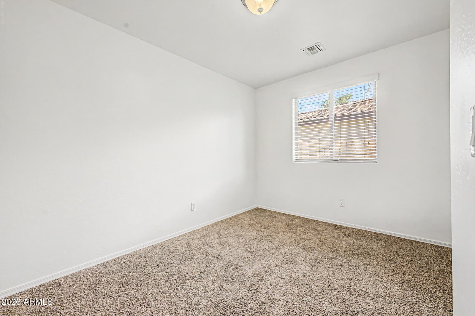 1051 W SAWGRASS Trail, Casa Grande, AZ 85122 — photo 18 of 30