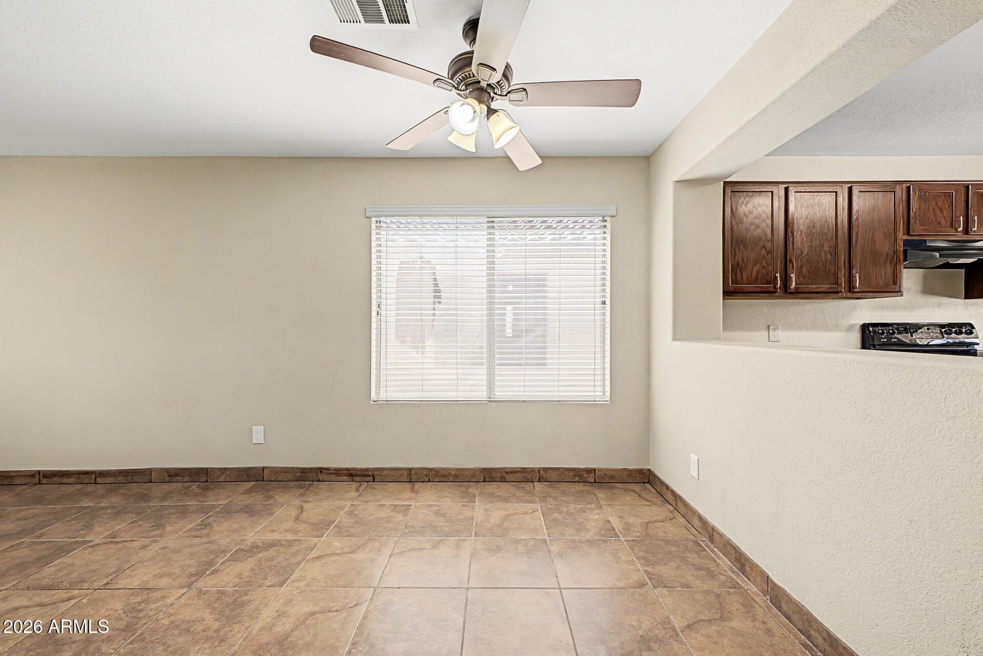 966 E GRAHAM Lane, Apache Junction, AZ 85119 — photo 10 of 35