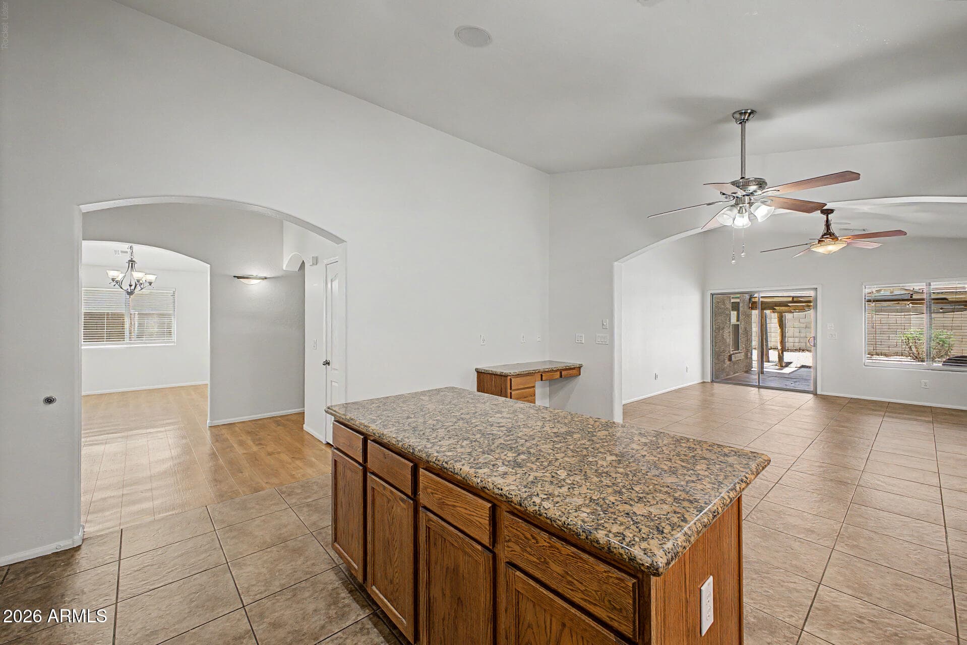 1362 E ANGELINE Avenue, San Tan Valley, AZ 85140 — photo 13 of 38
