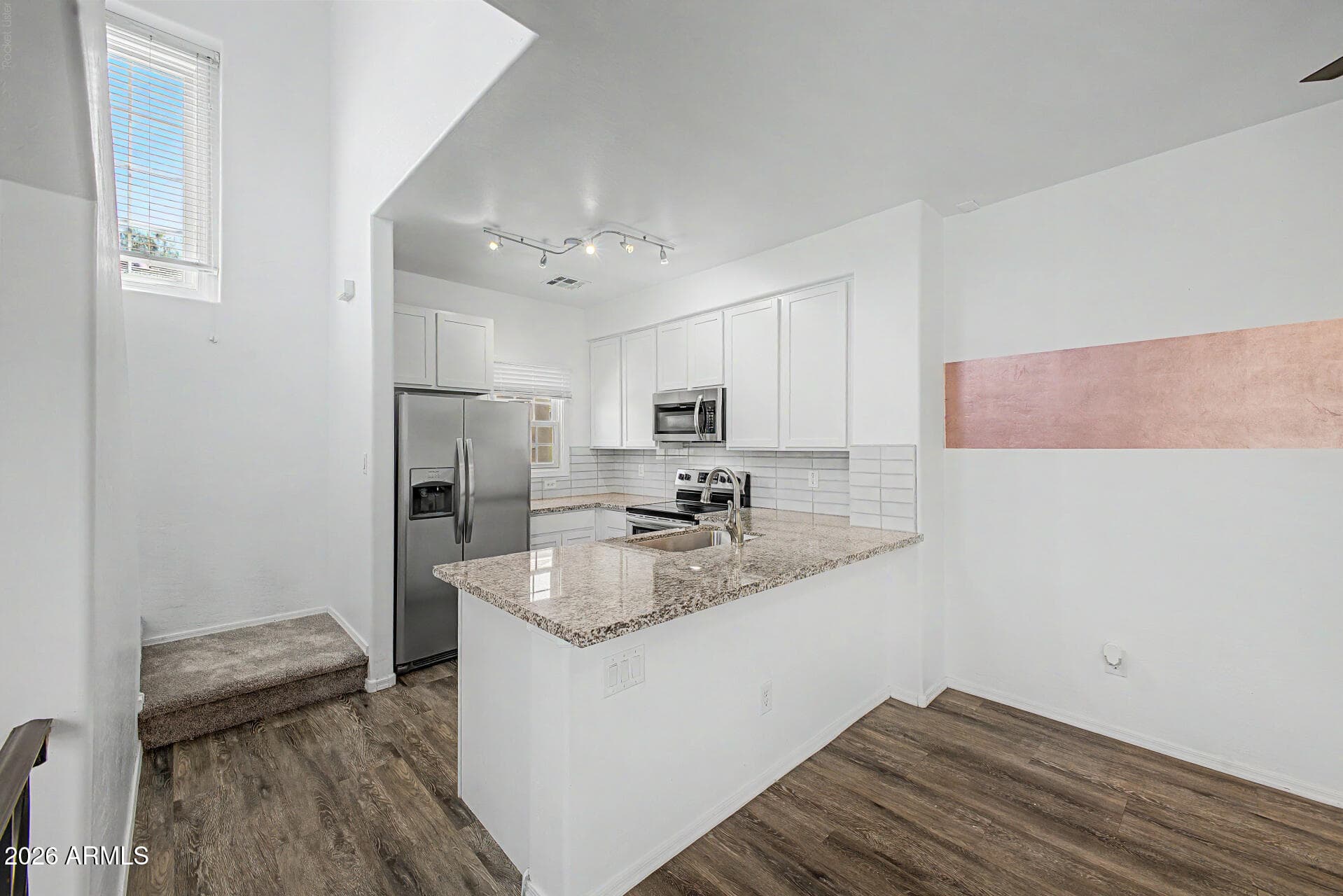 5631 S 21ST Place, Phoenix, AZ 85040 — photo 10 of 28