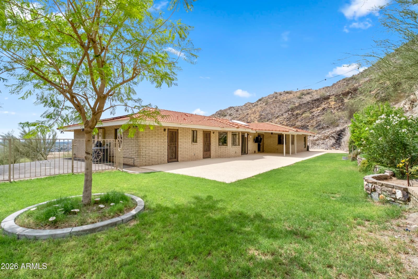 1856 E CINNABAR Avenue, Phoenix, AZ 85020 — photo 19 of 21