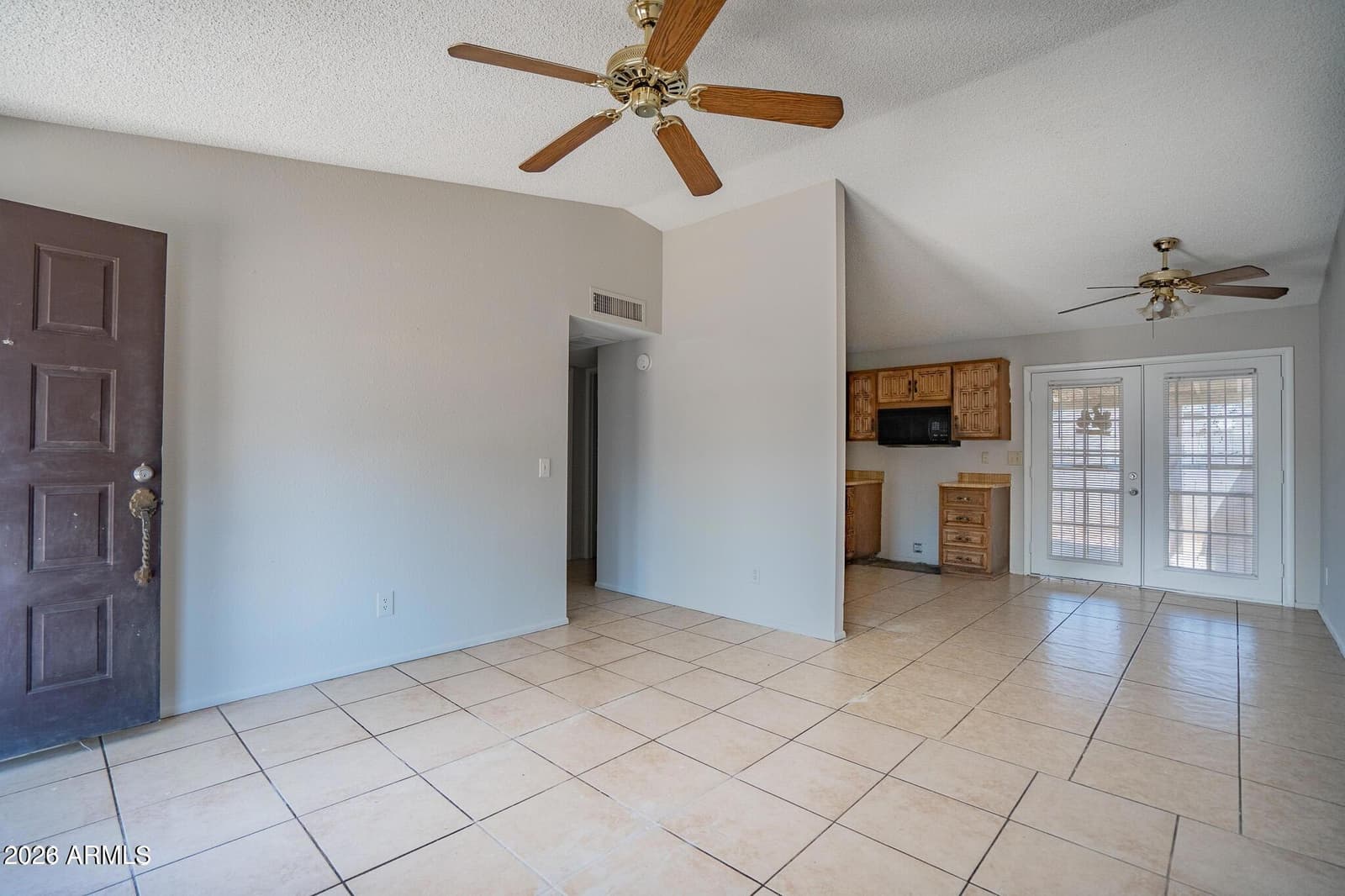 3645 N 69TH Avenue 15, Phoenix, AZ 85033 — photo 3 of 20