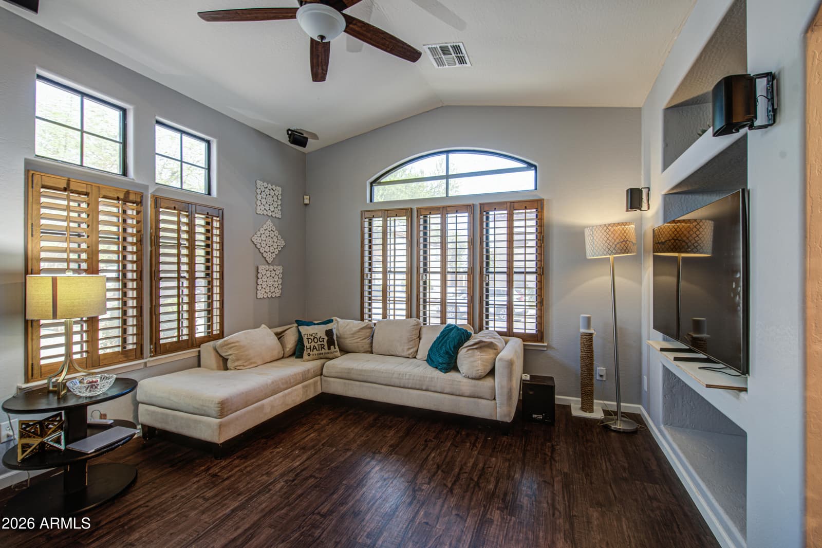 2404 W DUSTY WREN Drive, Phoenix, AZ 85085 — photo 4 of 41