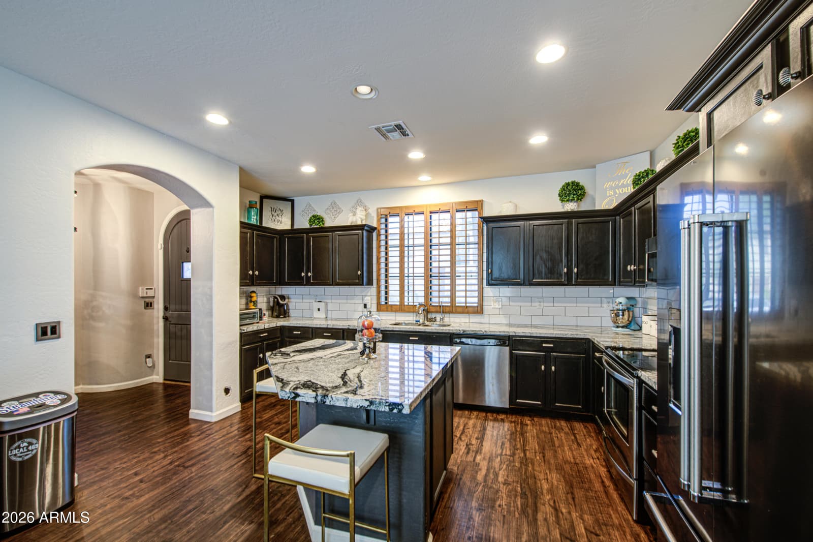 2404 W DUSTY WREN Drive, Phoenix, AZ 85085 — photo 11 of 41