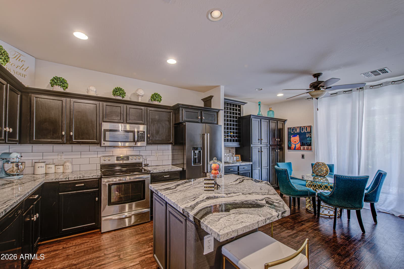 2404 W DUSTY WREN Drive, Phoenix, AZ 85085 — photo 16 of 41