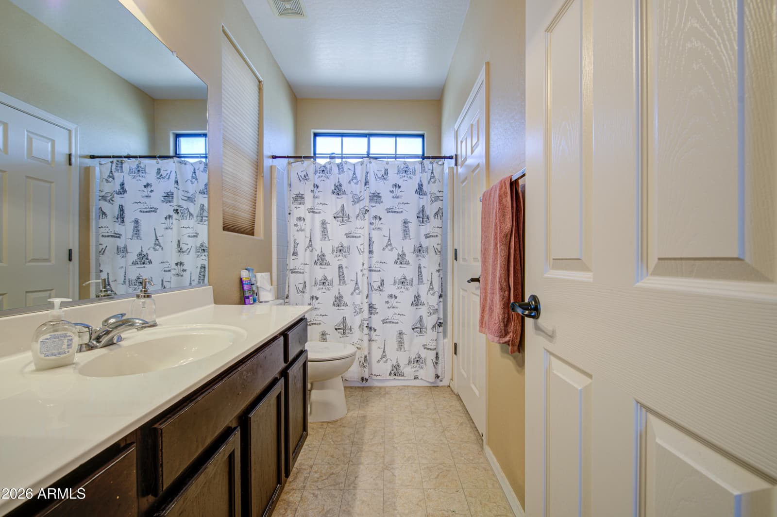 2404 W DUSTY WREN Drive, Phoenix, AZ 85085 — photo 32 of 41