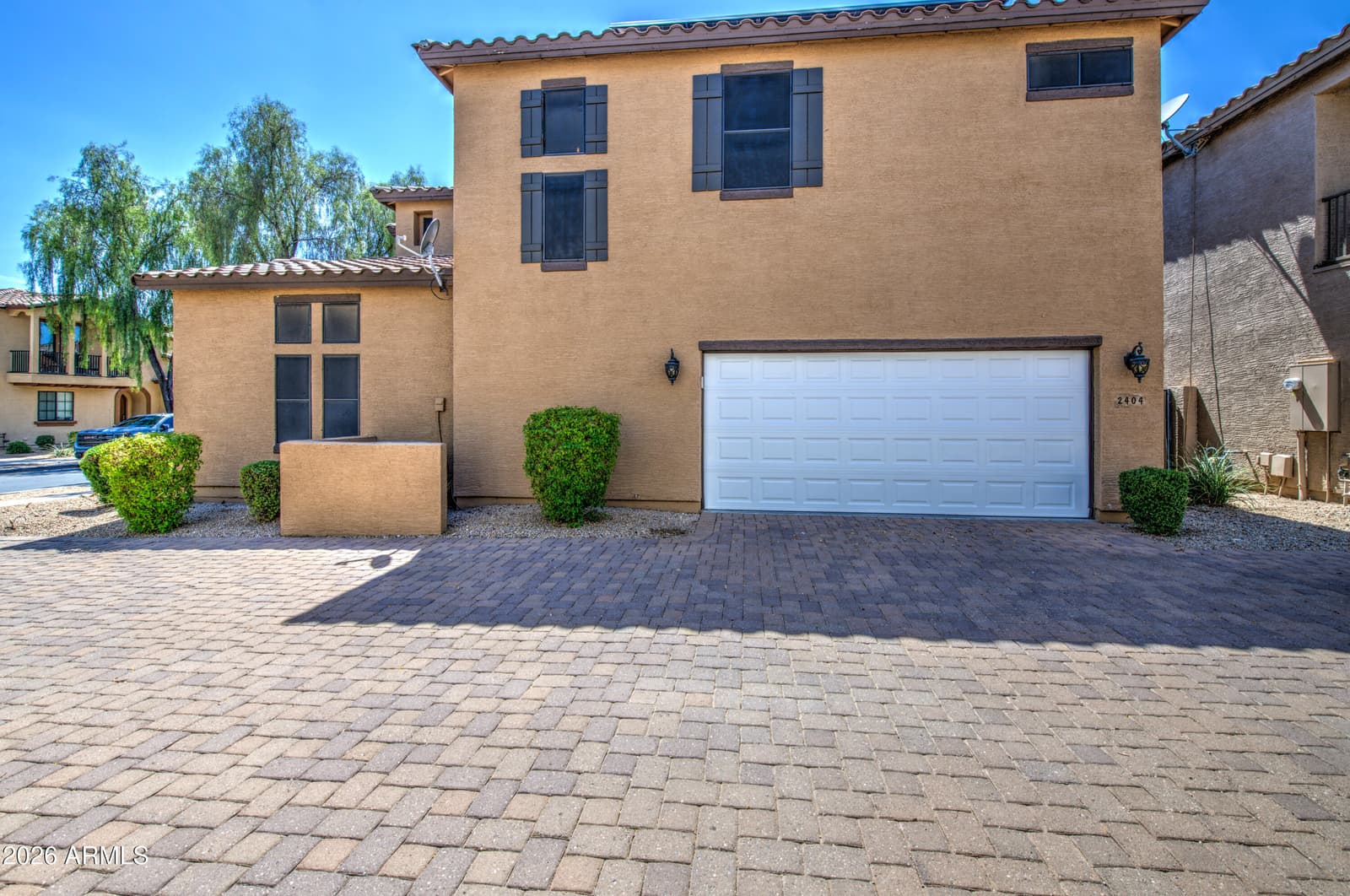 2404 W DUSTY WREN Drive, Phoenix, AZ 85085 — photo 37 of 41