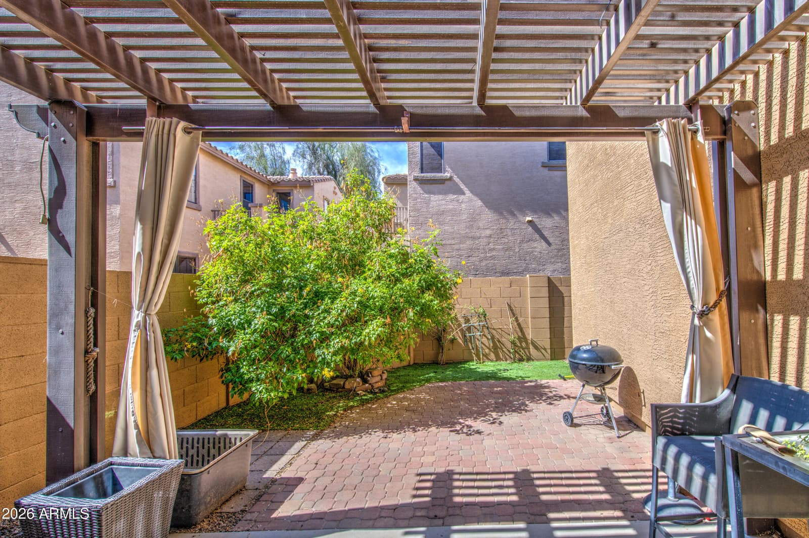 2404 W DUSTY WREN Drive, Phoenix, AZ 85085 — photo 38 of 41