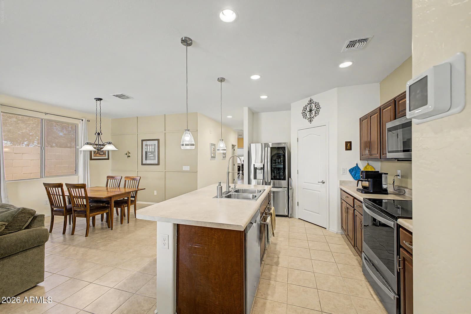 1649 E JARDIN Place, Casa Grande, AZ 85122 — photo 10 of 31
