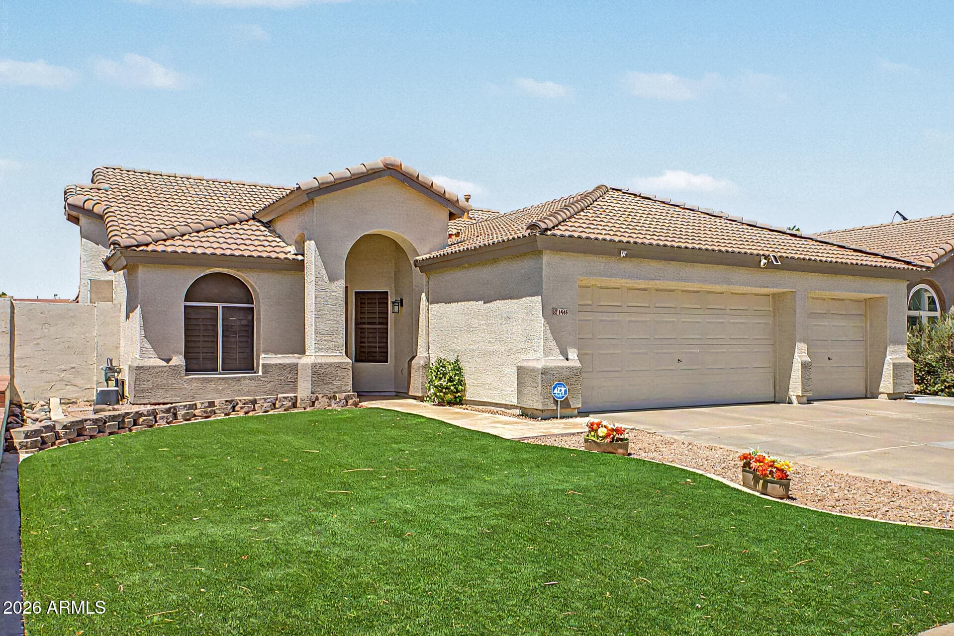 1848 E SARATOGA Street, Gilbert, AZ 85296 — photo 2 of 32