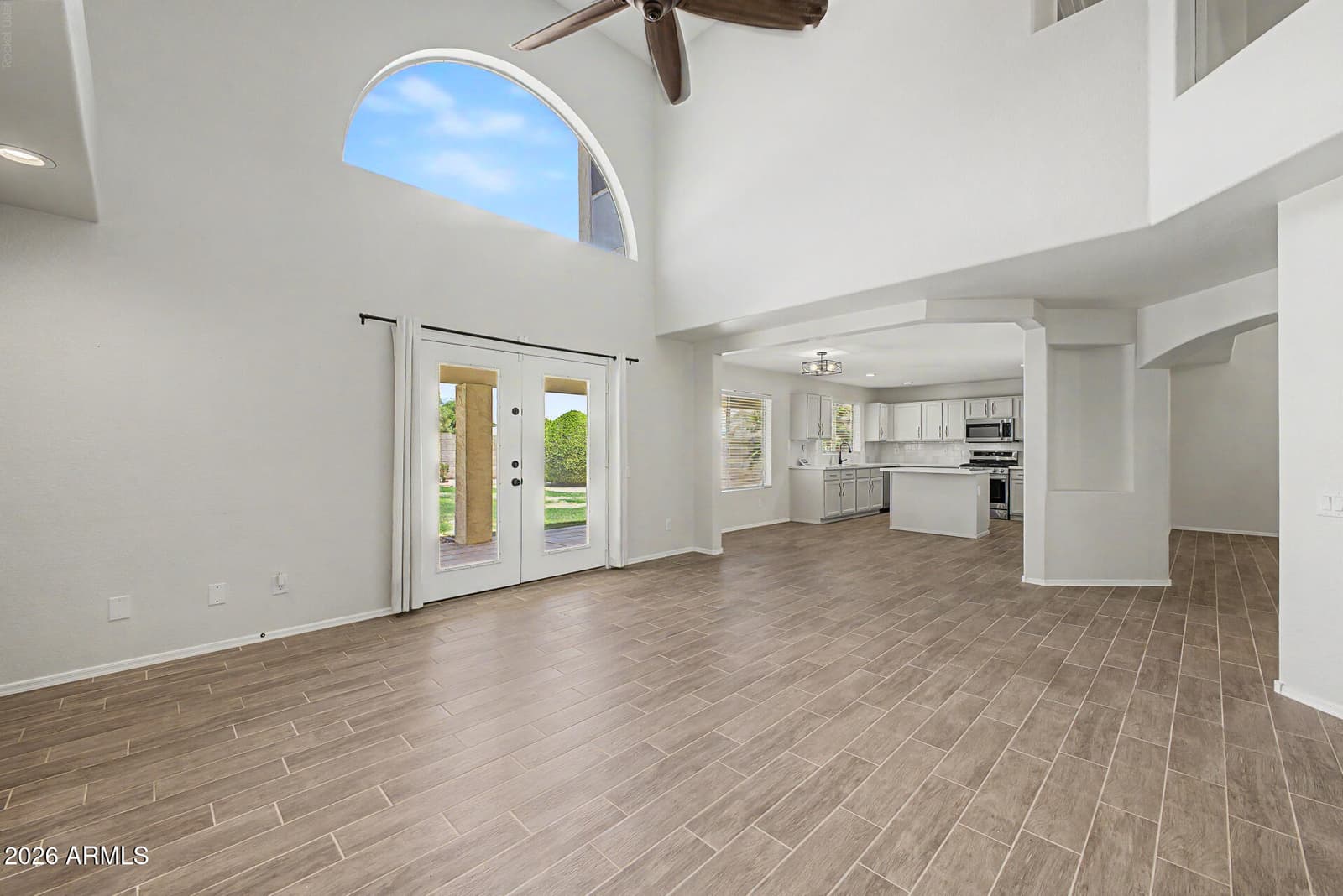 724 W SANDRA Terrace, Phoenix, AZ 85023 — photo 13 of 38