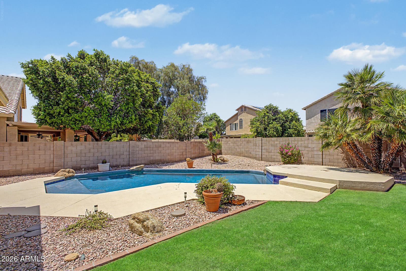 724 W SANDRA Terrace, Phoenix, AZ 85023 — photo 37 of 38