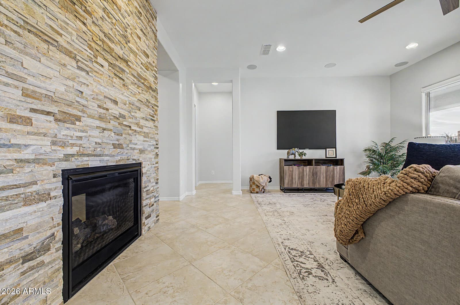 5842 E BRAMBLE BERRY Lane, Cave Creek, AZ 85331 — photo 9 of 54