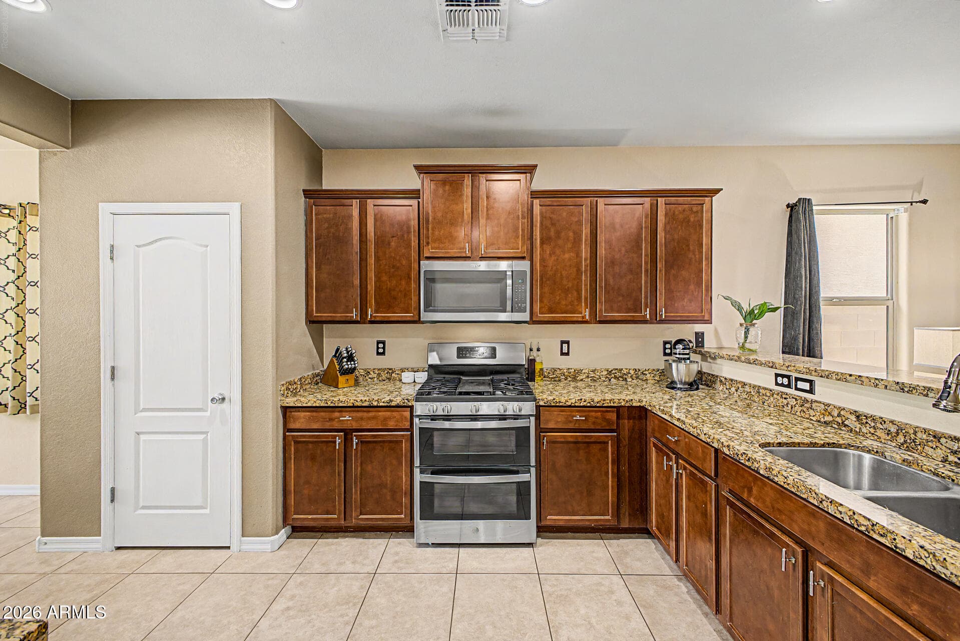 42430 W MONTEVERDE Drive 42430 W Mo, Maricopa, AZ 85138 — photo 8 of 30