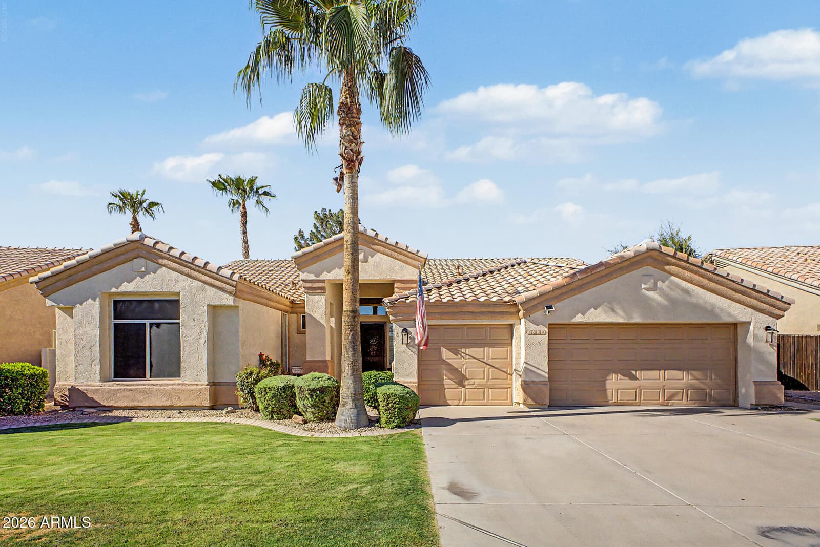 1830 W WISTERIA Drive, Chandler, AZ 85248 — photo 5 of 41