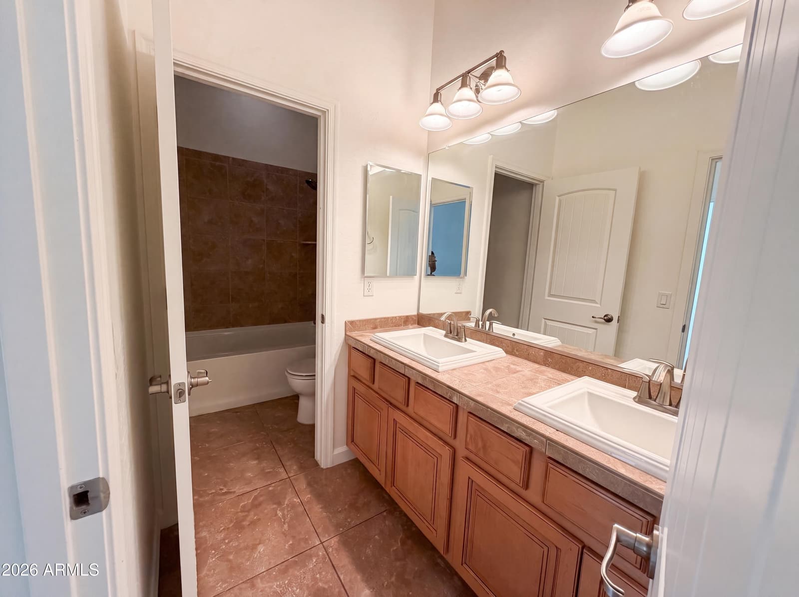 701 E CHARLEVOIX Avenue, Gilbert, AZ 85297 — photo 8 of 39
