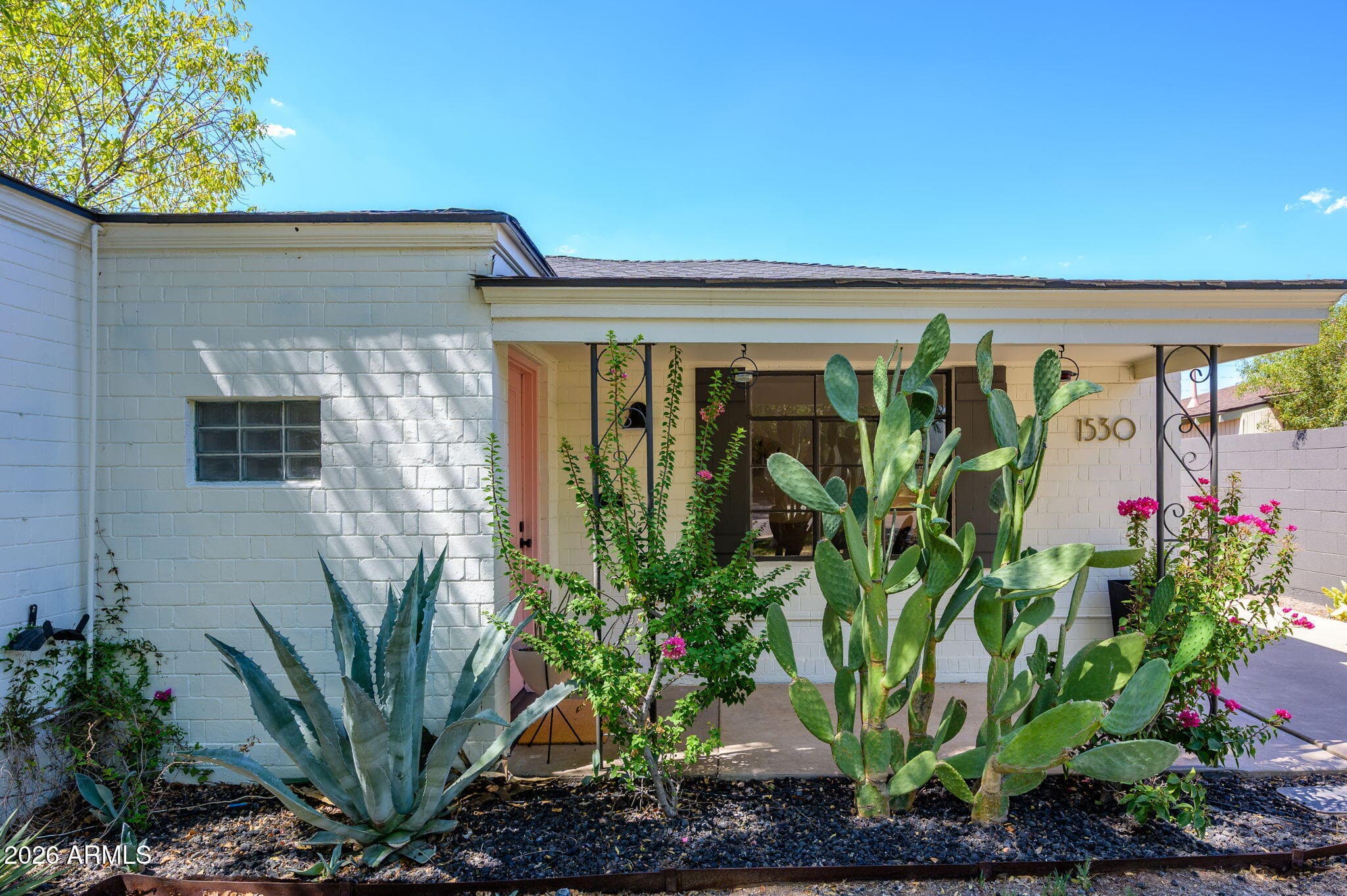 1530 W Edgemont Avenue, Phoenix, AZ 85007 — photo 3 of 35