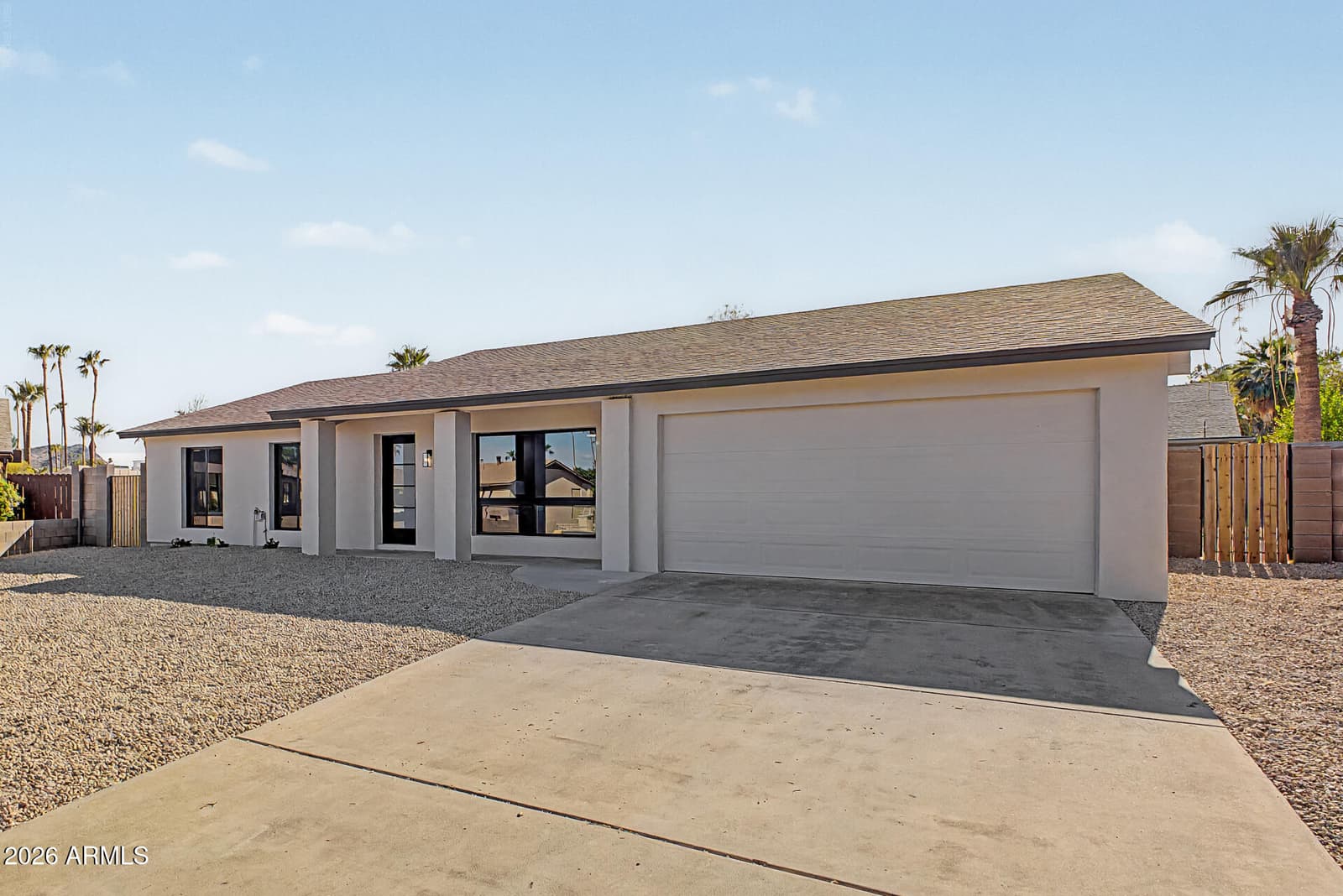 11206 N 26TH Place, Phoenix, AZ 85028 — photo 2 of 20