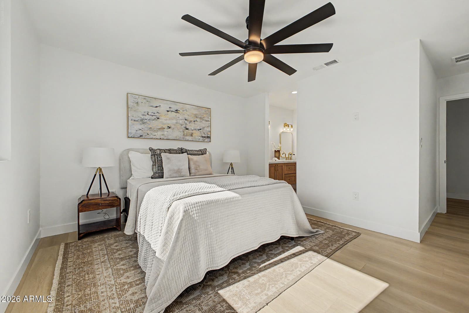 11206 N 26TH Place, Phoenix, AZ 85028 — photo 9 of 20