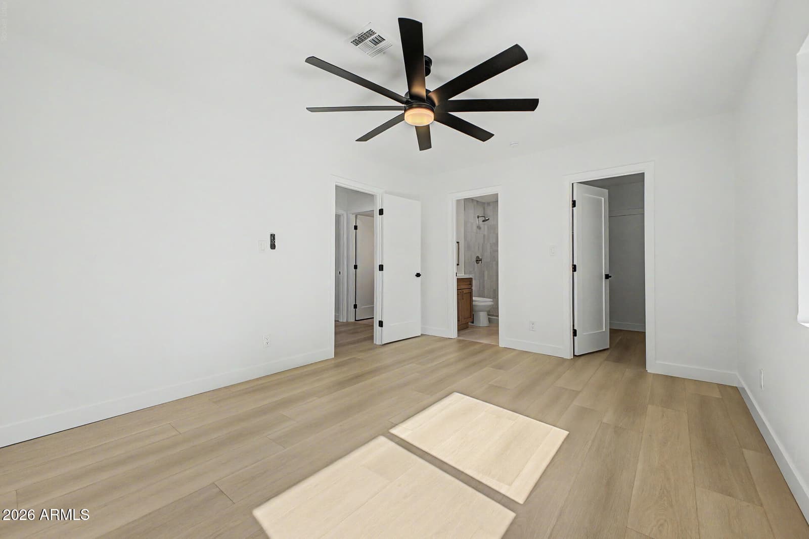 11206 N 26TH Place, Phoenix, AZ 85028 — photo 12 of 20