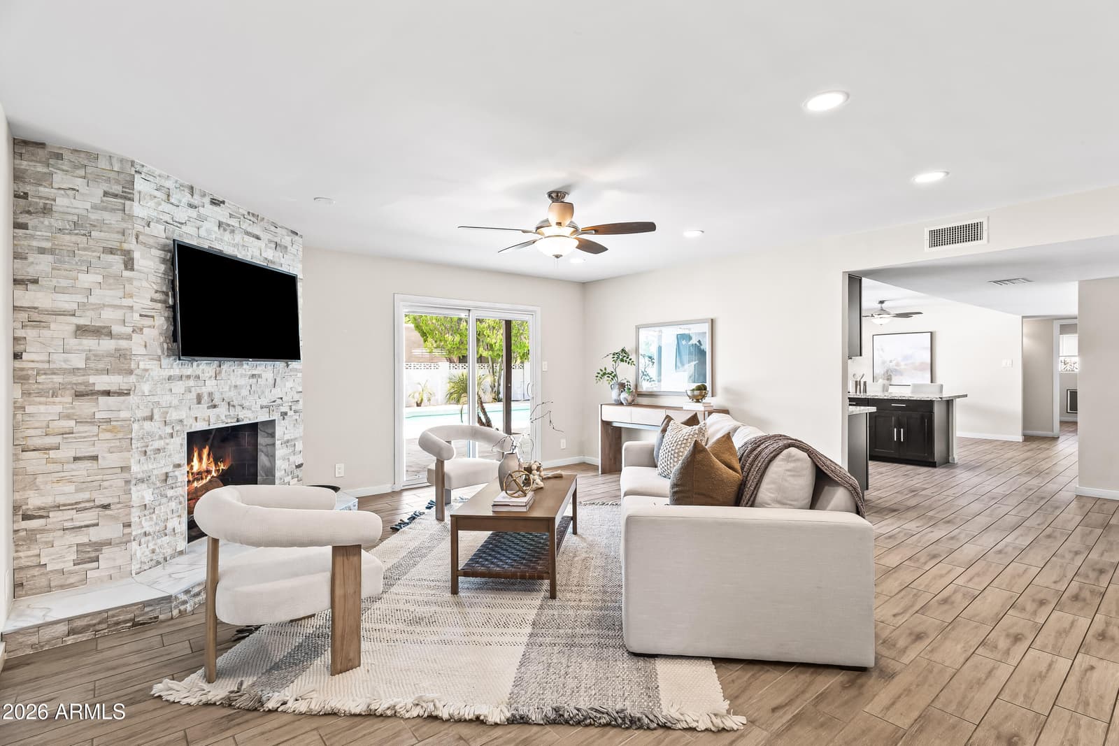 8918 N 80TH Place, Scottsdale, AZ 85258 — photo 5 of 36
