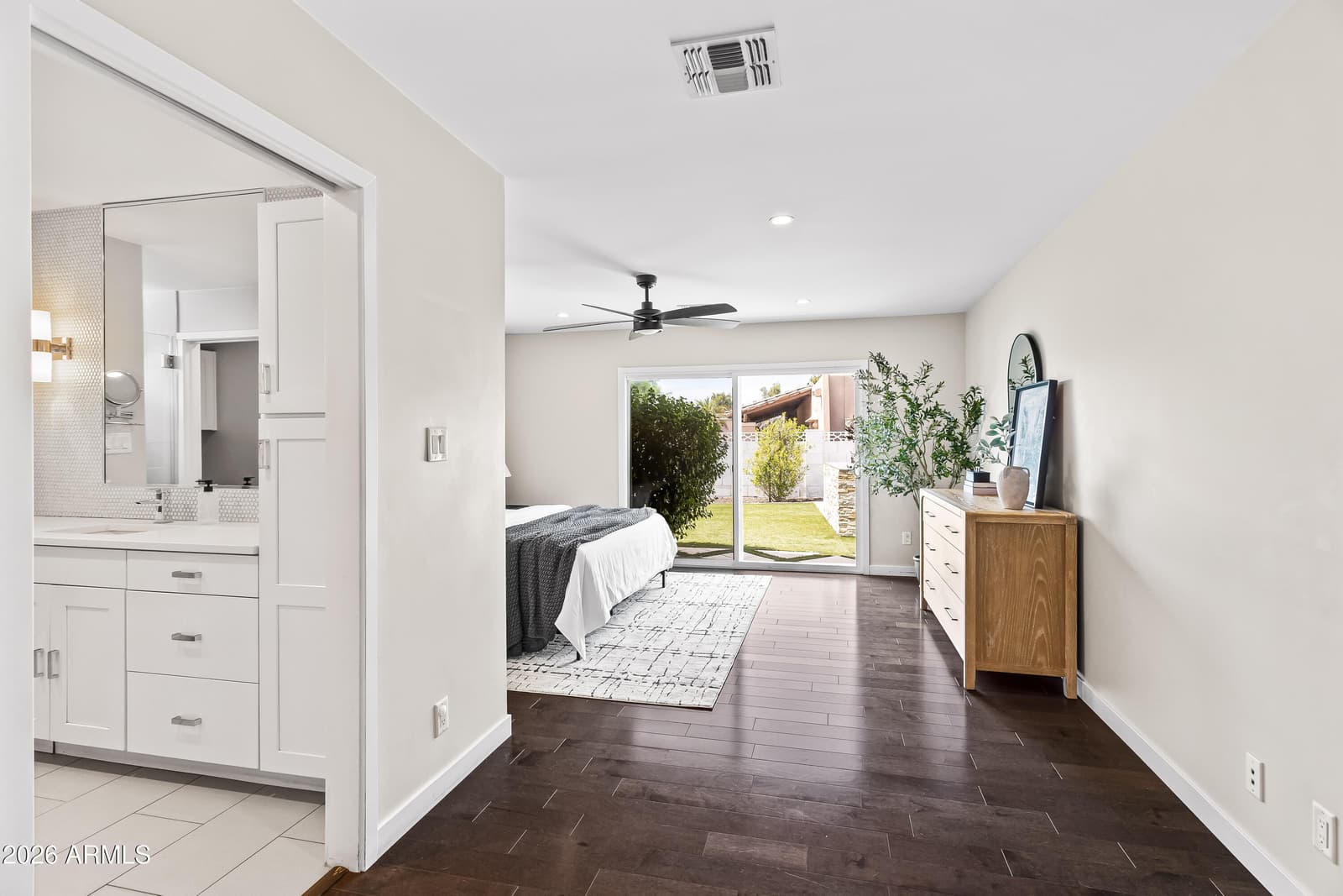 8918 N 80TH Place, Scottsdale, AZ 85258 — photo 13 of 36