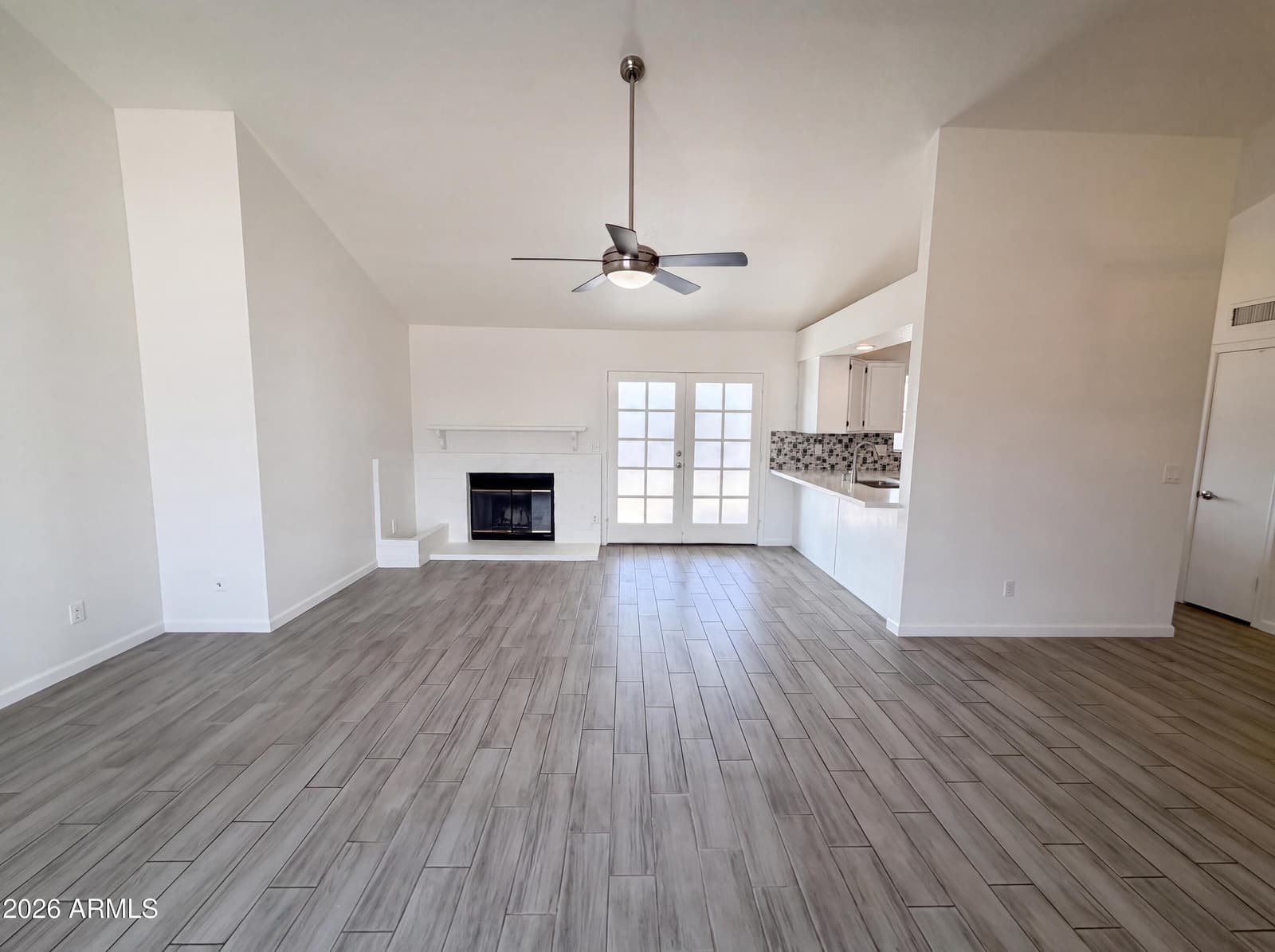 6915 W CHERRY HILLS Drive, Peoria, AZ 85345 — photo 3 of 21