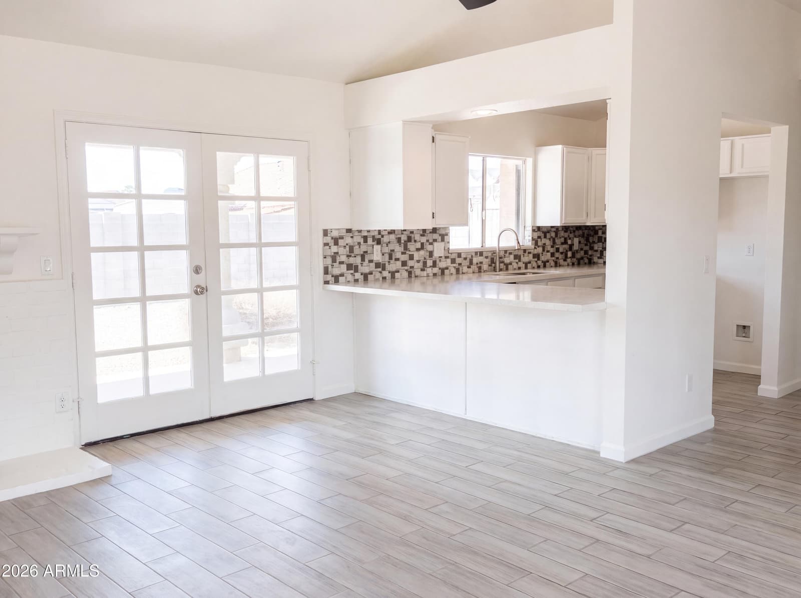 6915 W CHERRY HILLS Drive, Peoria, AZ 85345 — photo 6 of 21