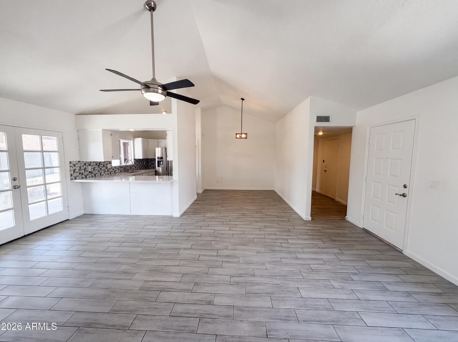 6915 W CHERRY HILLS Drive, Peoria, AZ 85345 — photo 10 of 21