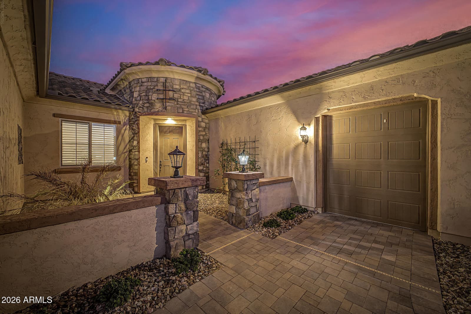4519 N PRESIDENTIAL Drive, Florence, AZ 85132 — photo 4 of 92