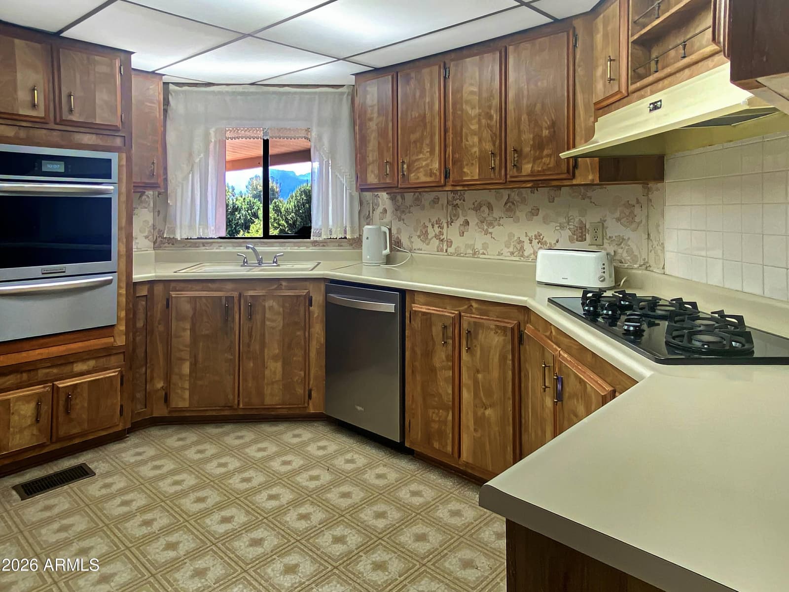15 Grey Mountain Drive, Sedona, AZ 86336 — photo 16 of 44