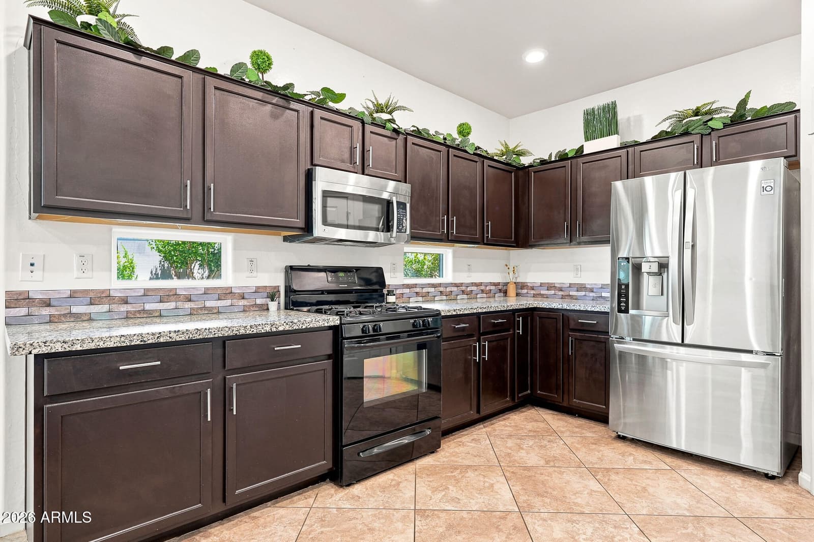 6825 N 130TH Drive, Glendale, AZ 85307 — photo 11 of 36